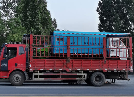 雄安車(chē)載混凝土濕噴臺(tái)車(chē)、空壓機(jī)發(fā)貨現(xiàn)場(chǎng)