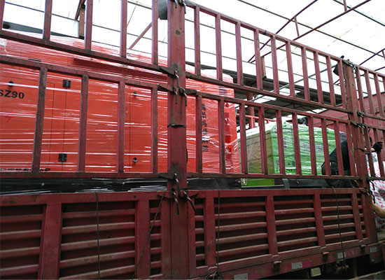 雄安混凝土液壓濕噴機(jī)、空壓機(jī)發(fā)貨現(xiàn)場(chǎng)